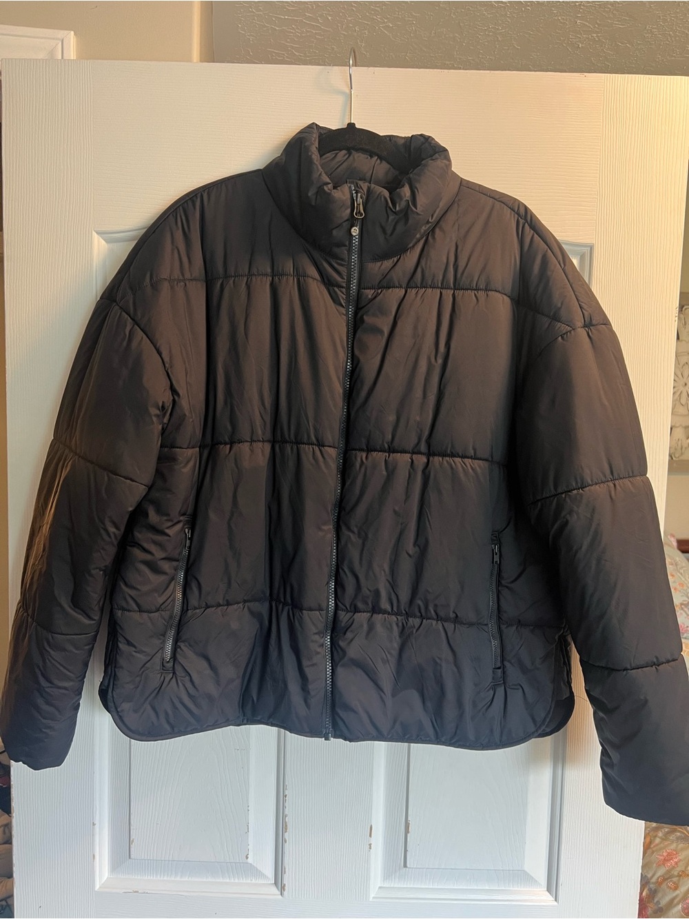 Mondetta Black Quilted Puffer Jacket with Stand Collar